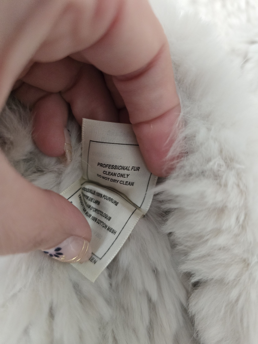 June Rabbit Fur Vest - Picture 10 of 11